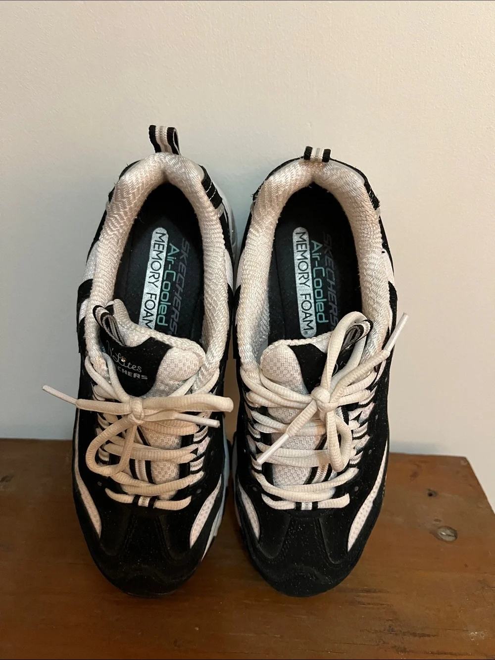 Women’s Skechers Black and White Lace-Up Memory Foam Sneakers Air Cooled